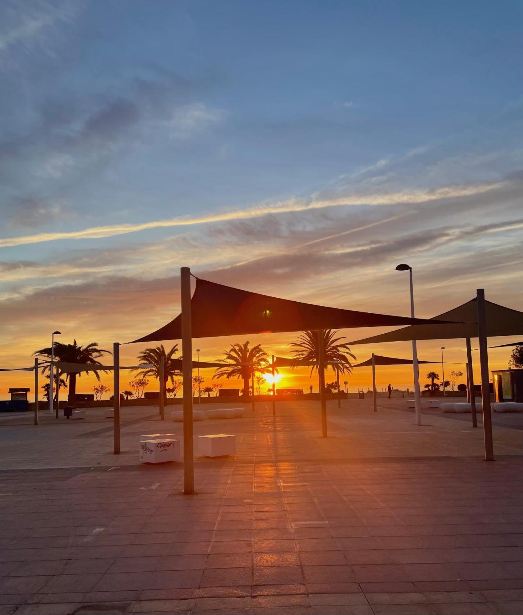 Flores Paradise Playa Sagunto 외부 사진